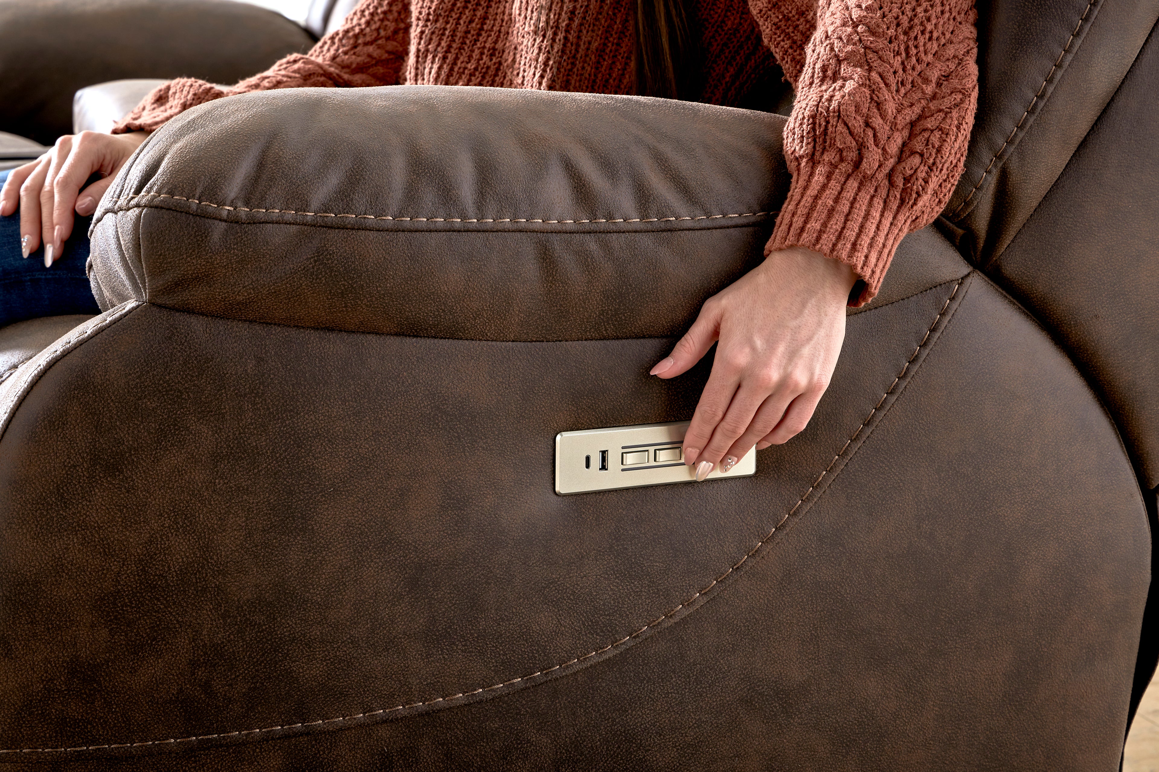 Skywalker Recliner (Walnut)